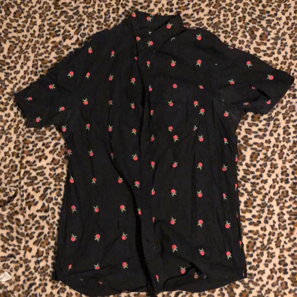 Men’s black rose shirt